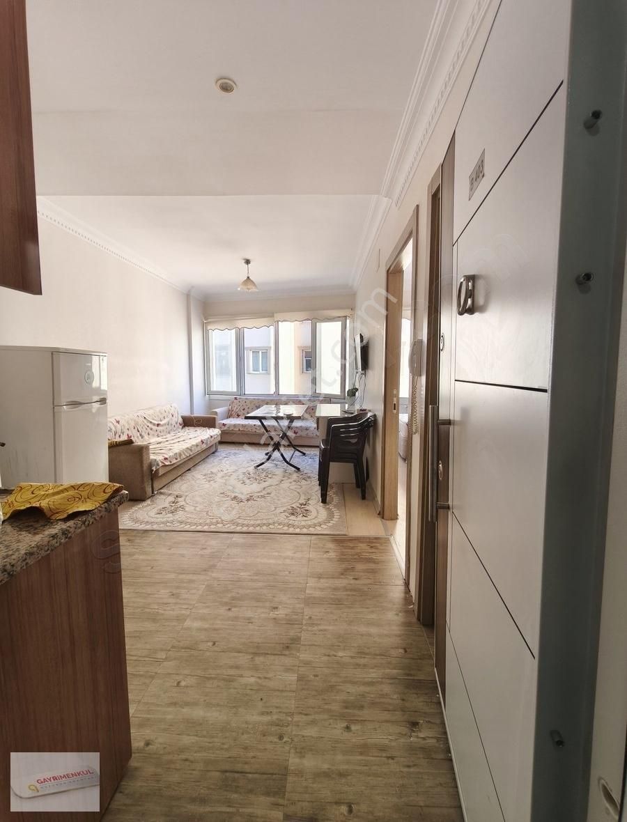 Yatırımlık Fırsat! Üniversite Caddesinde Eşyalı 1+1 Stüdyo Daire