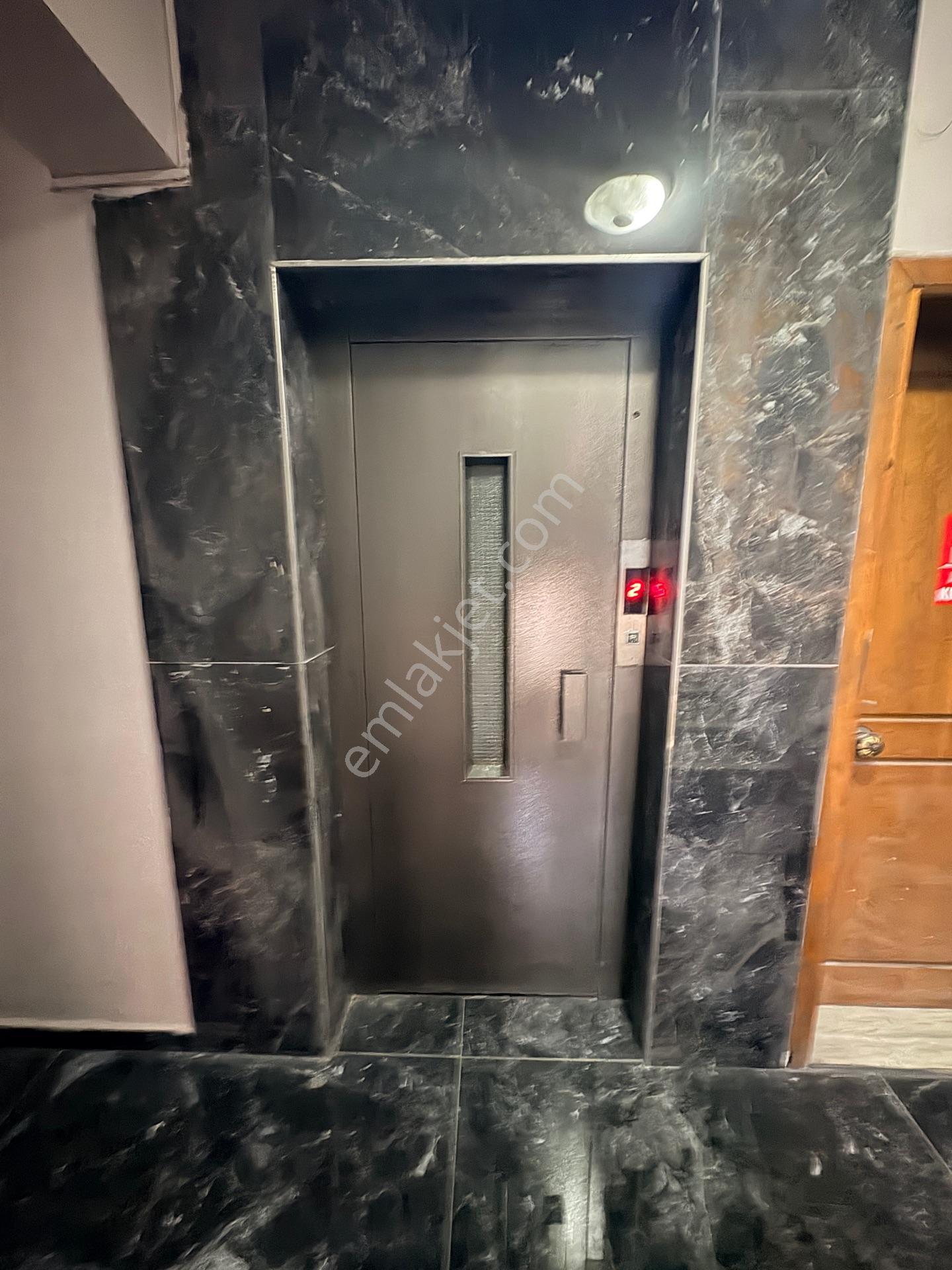 Marmara'dan Esentepe'de 1+1 Eşyalı Kiralık Daire - Görsel 16
