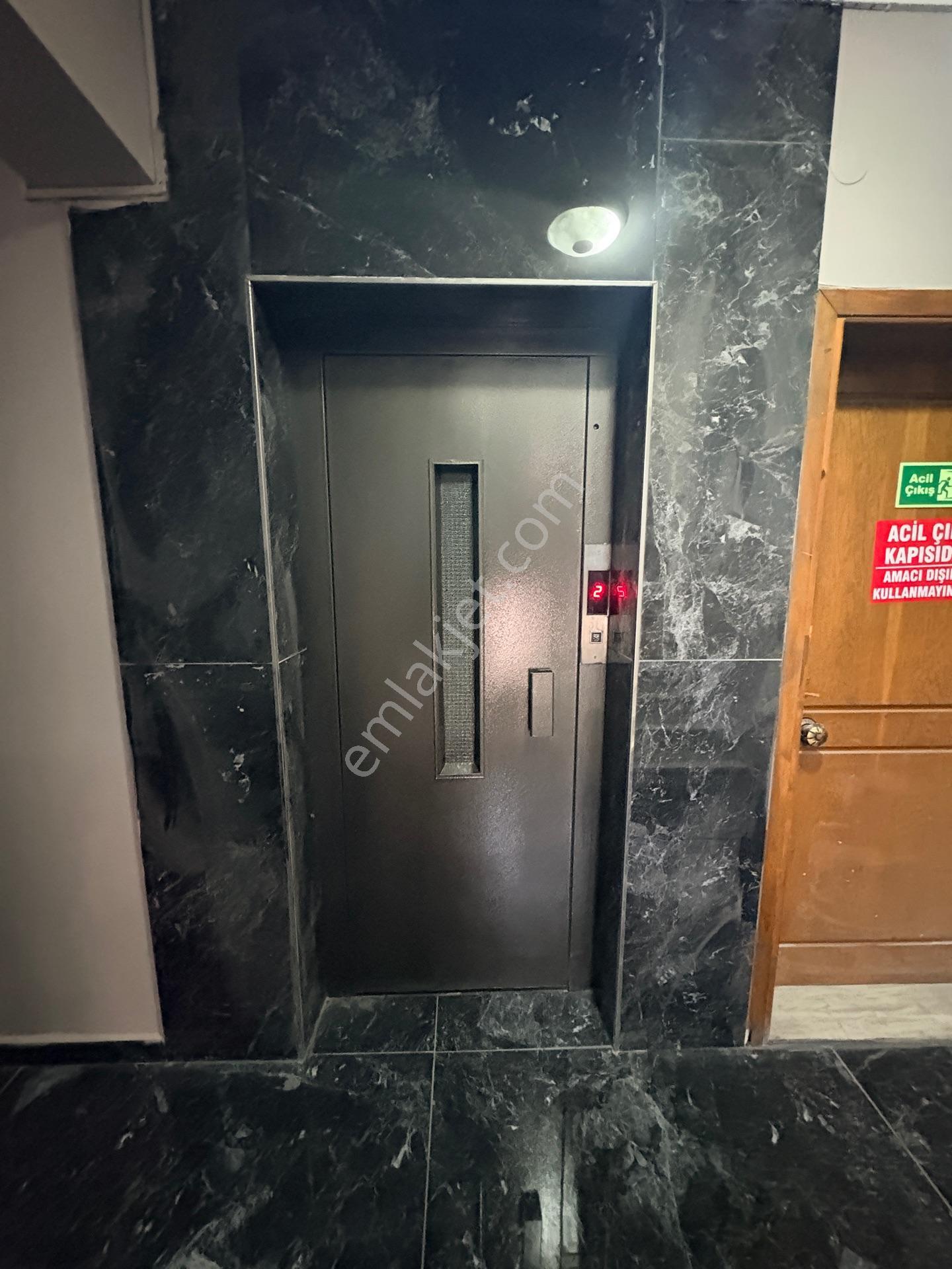 Marmara'dan Esentepe'de 1+1 Eşyalı Kiralık Daire - Görsel 17