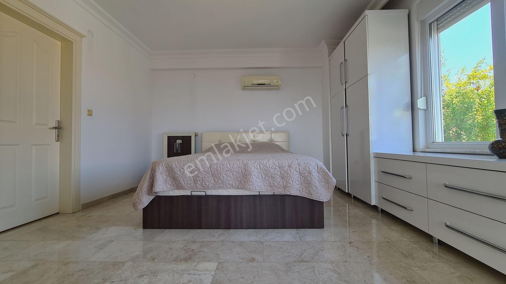 Alanya Büyükhasbahçe Mah.full Eşyalı Satılık 3+1 Villa - Görsel 13