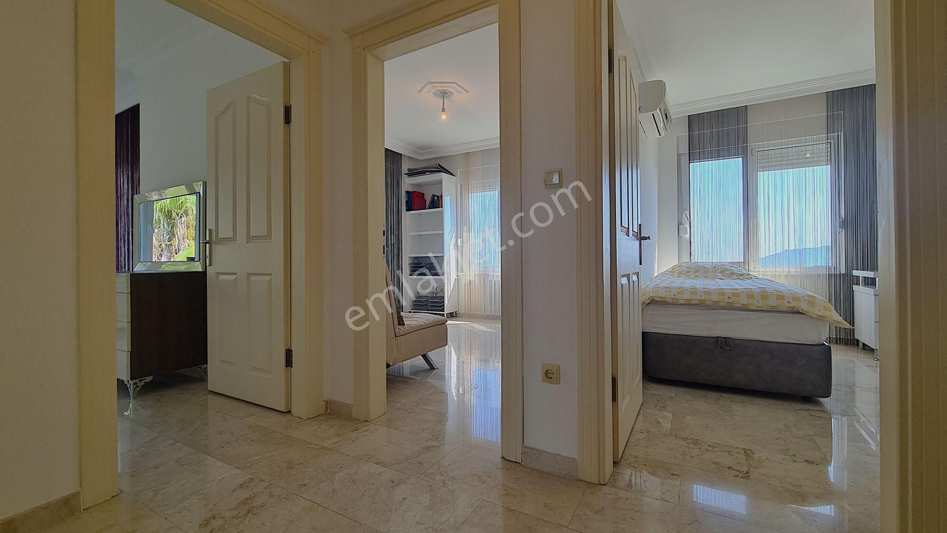 Alanya Büyükhasbahçe Mah.full Eşyalı Satılık 3+1 Villa - Görsel 19