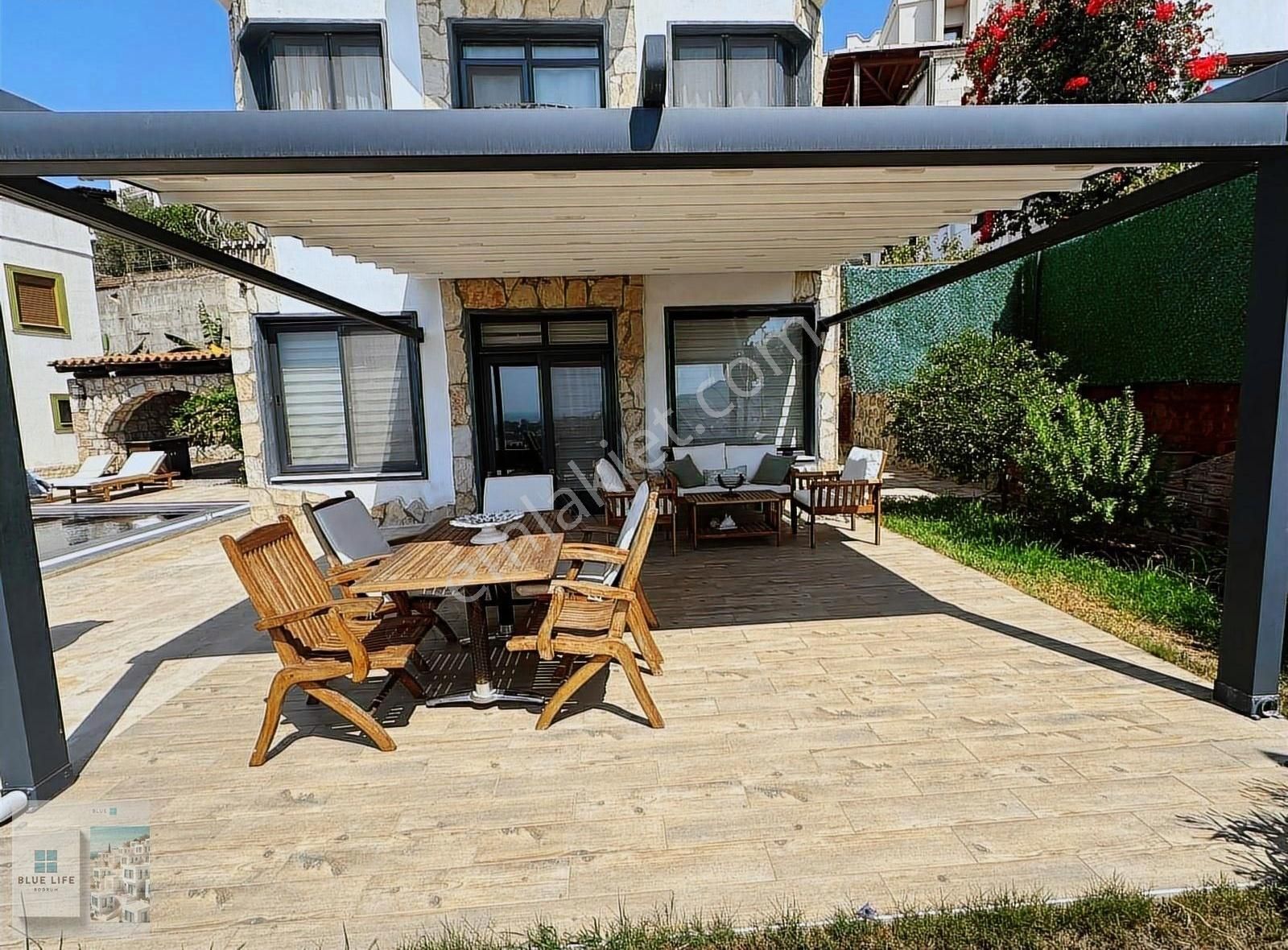 Muğla Bodrum Yalıkavakta 3+1 Deniz Manzaralı Kiralık Villa