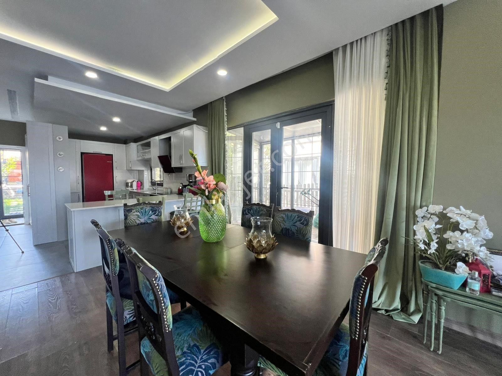 Güzelce Oasıs Villalarında 6+1 Müstakil, Deniz Manzaralı Villa - Görsel 17