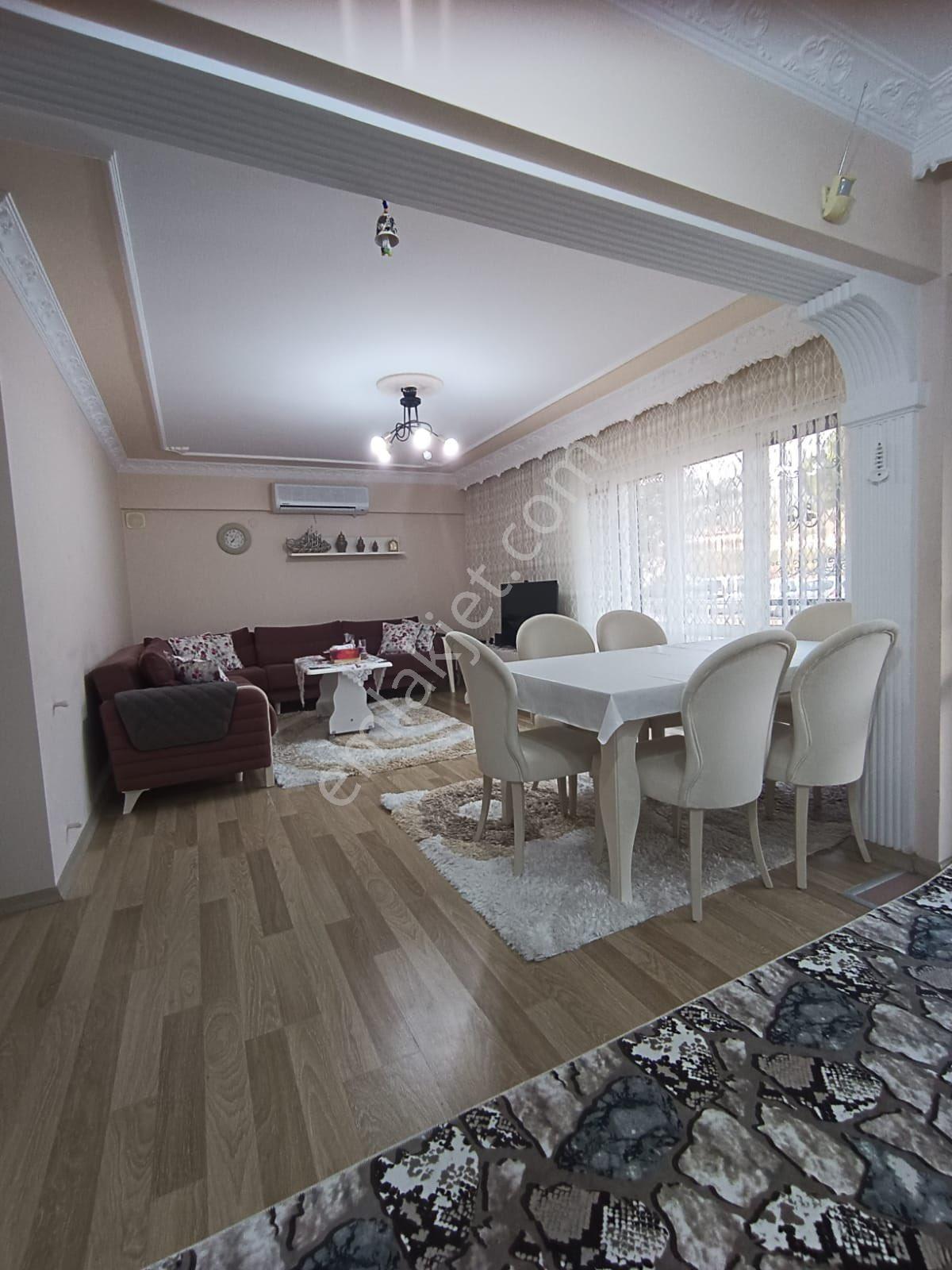 Kuşadası Davutlar'da Satılık 140 M2 Lüks 3+1 Daire - Görsel 12