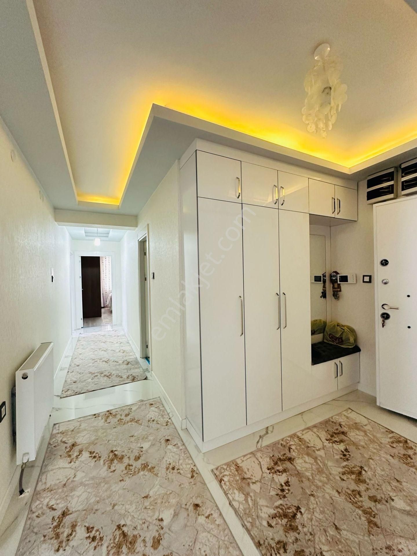 Feridunçelik'te Ebeveyn Banyolu Asansörlü Full Yapılı Teras Balkonlu 3+1 Katta Satılık Daire ! - Görsel 20