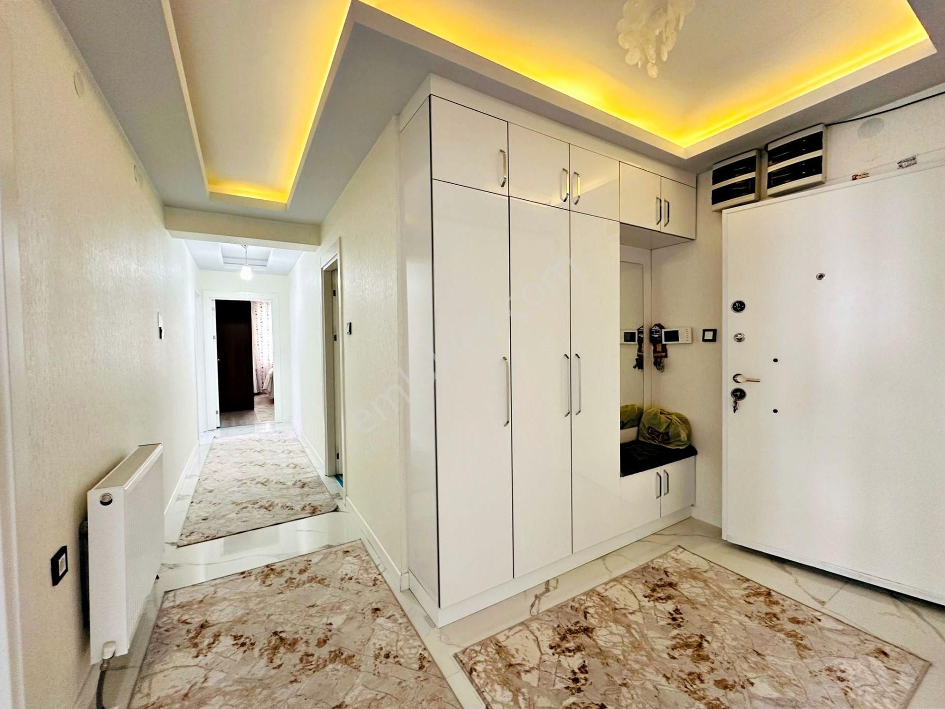 Feridunçelik'te Ebeveyn Banyolu Asansörlü Full Yapılı Teras Balkonlu 3+1 Katta Satılık Daire ! - Görsel 19