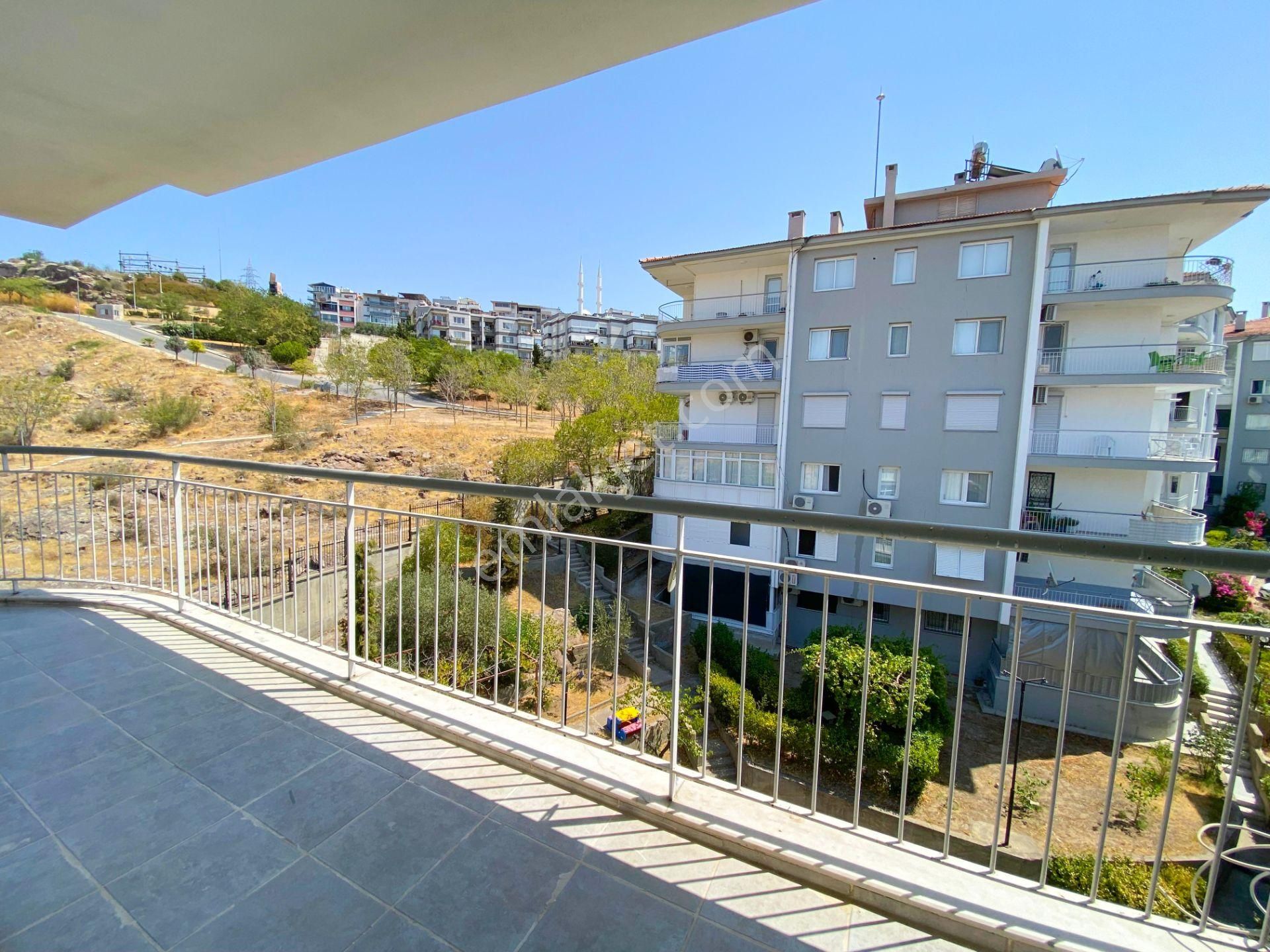 Bornova Atatürk Mahallesinde Deniz Manzaralı 3+1 Satılık Daire - Görsel 28