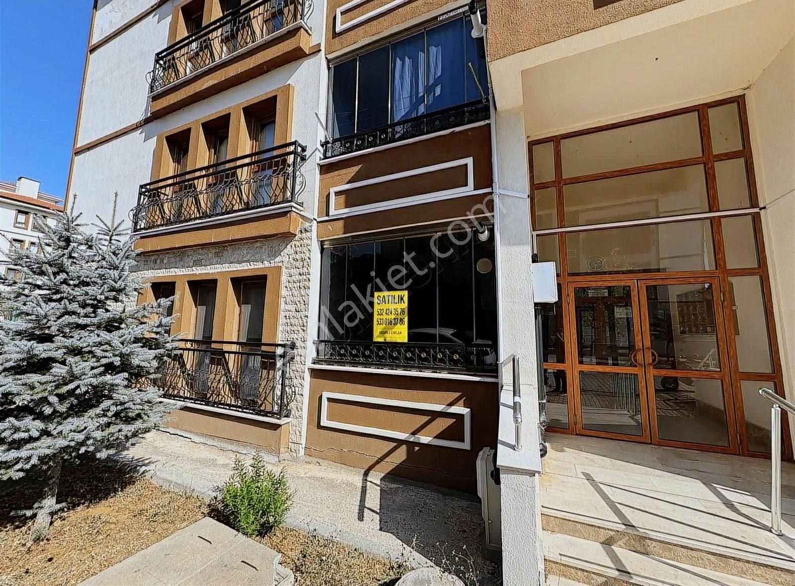 Mısırlı Emlak'tan Armutlu Toki'de Full Eşyalı 3+1 120m2 Daire