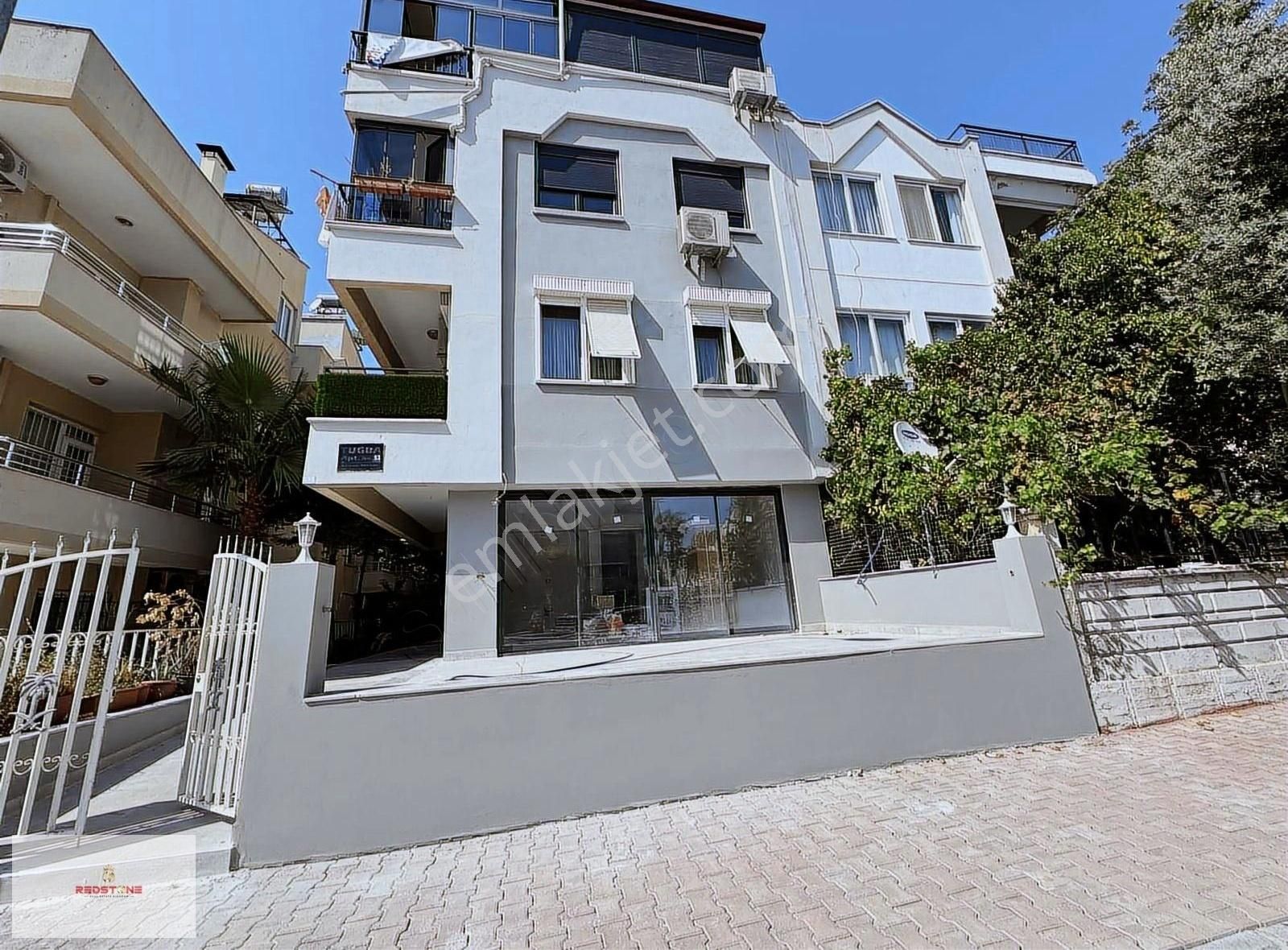 Fener Terracity Avm Yakını Arakat Masrafsız 2+1 Satılık