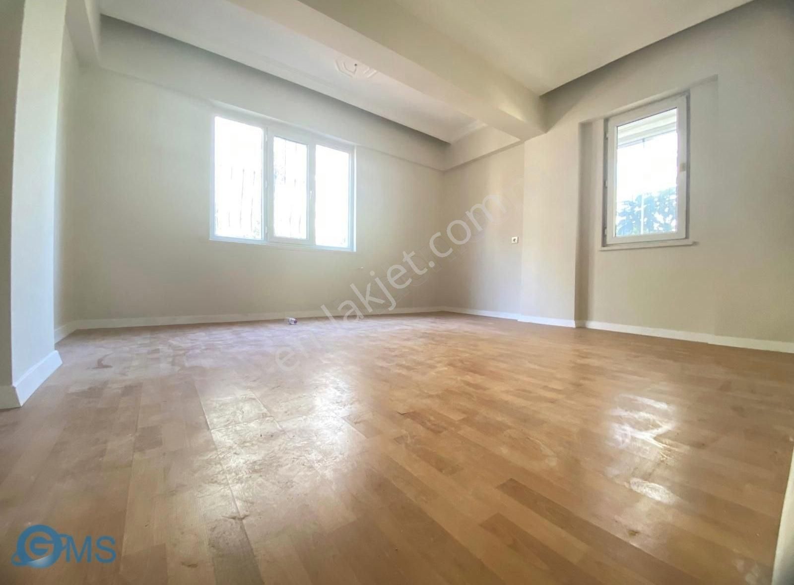 Kepez Yeni Mh De 2+1 Yüksek Giriş Banyo Wc Mutfak Ayrı