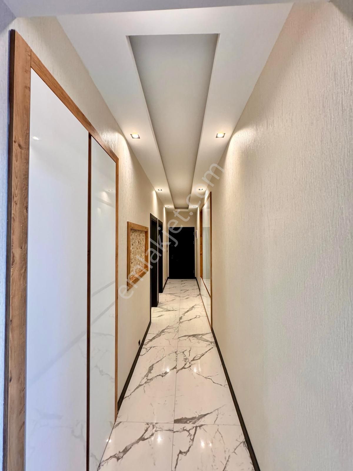 Kuşadası Otogar Arkasın'da 3+1 Sıfır Satılık Daire - Görsel 13