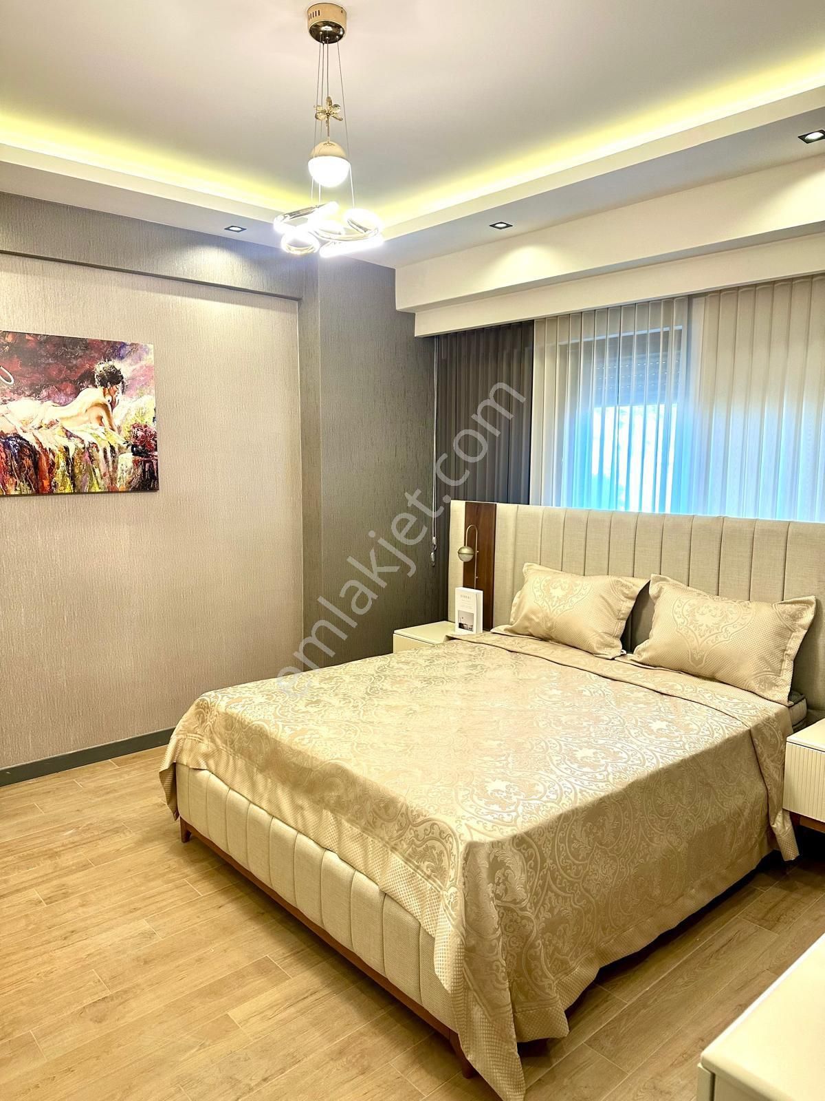 Kuşadası Otogar Arkasın'da 3+1 Sıfır Satılık Daire - Görsel 11