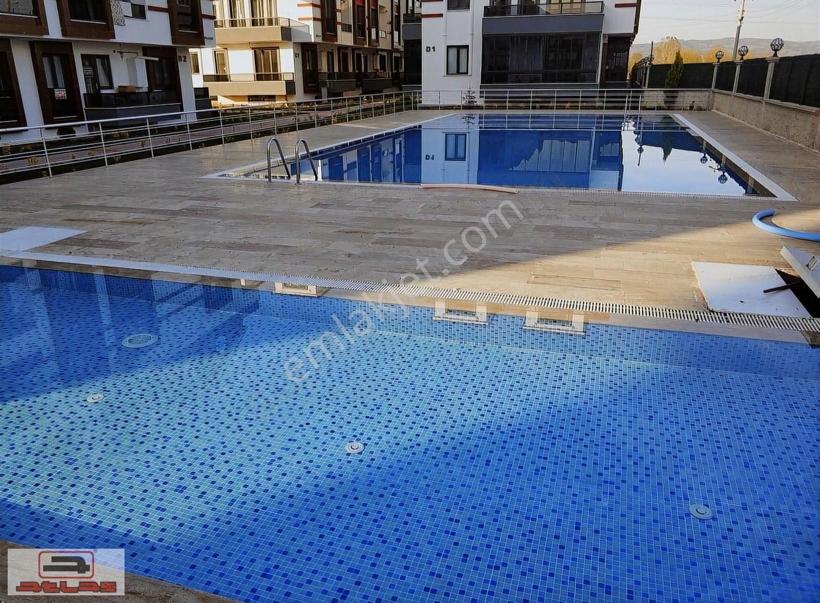 Atlas Emlak Kiralık 2+1 Yüzme Havuzu Çocuk Parkı Site