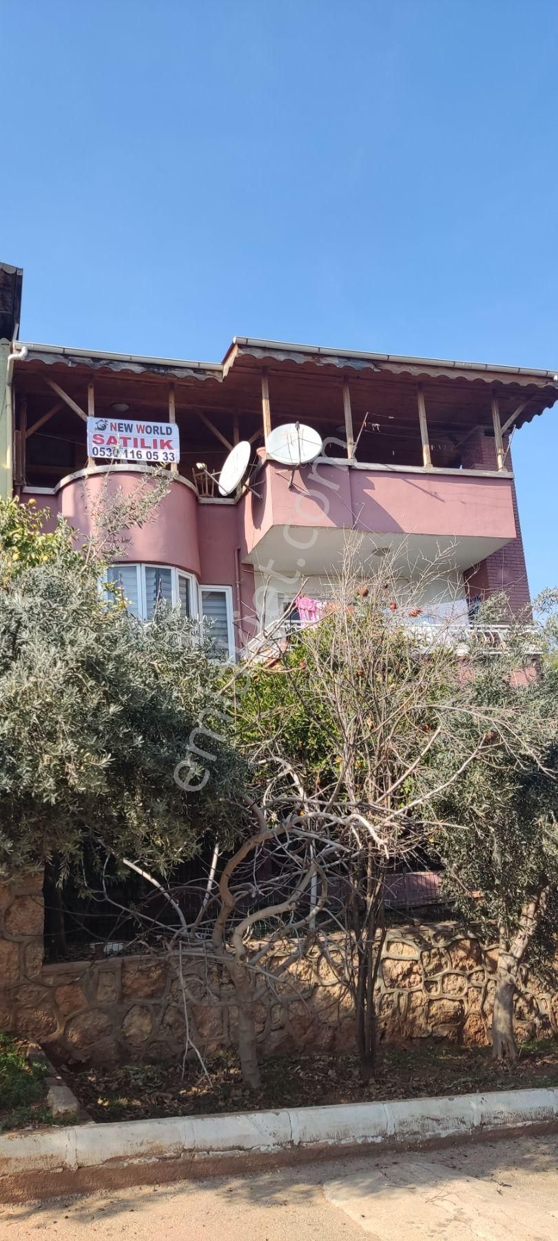 Nw Tek Yetkili Palamut Villalarında D .gazlı Satılık 4+1 Triplex