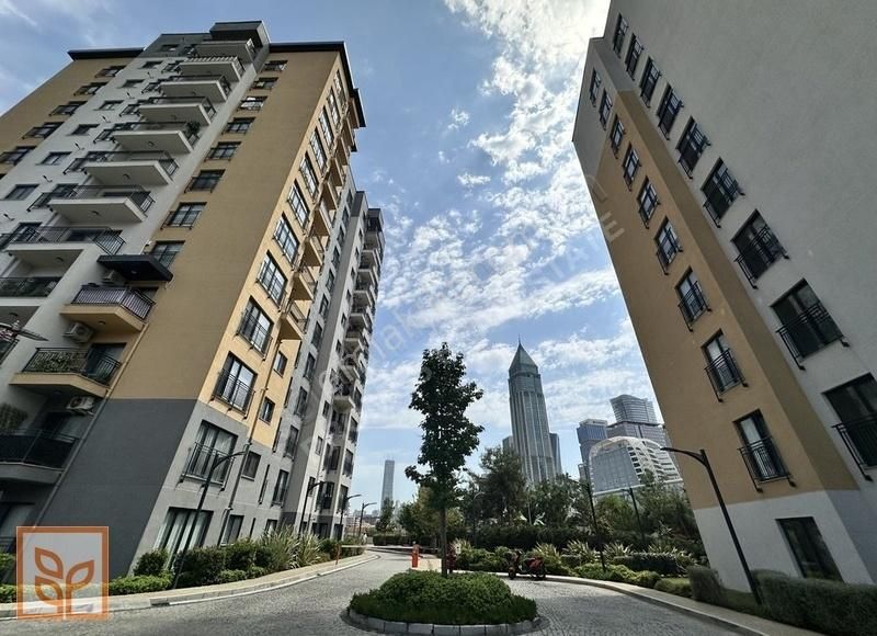 Emlak Konut Komşu Finans Evleri Sitesinde 4+1 Kiralık Daireler