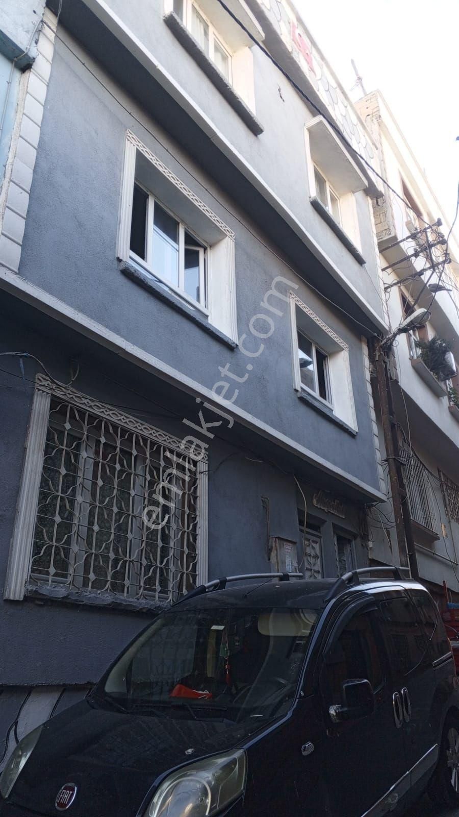 İstiklal Mahallesinde Sahibinden Satılık 3 Katlı Bina