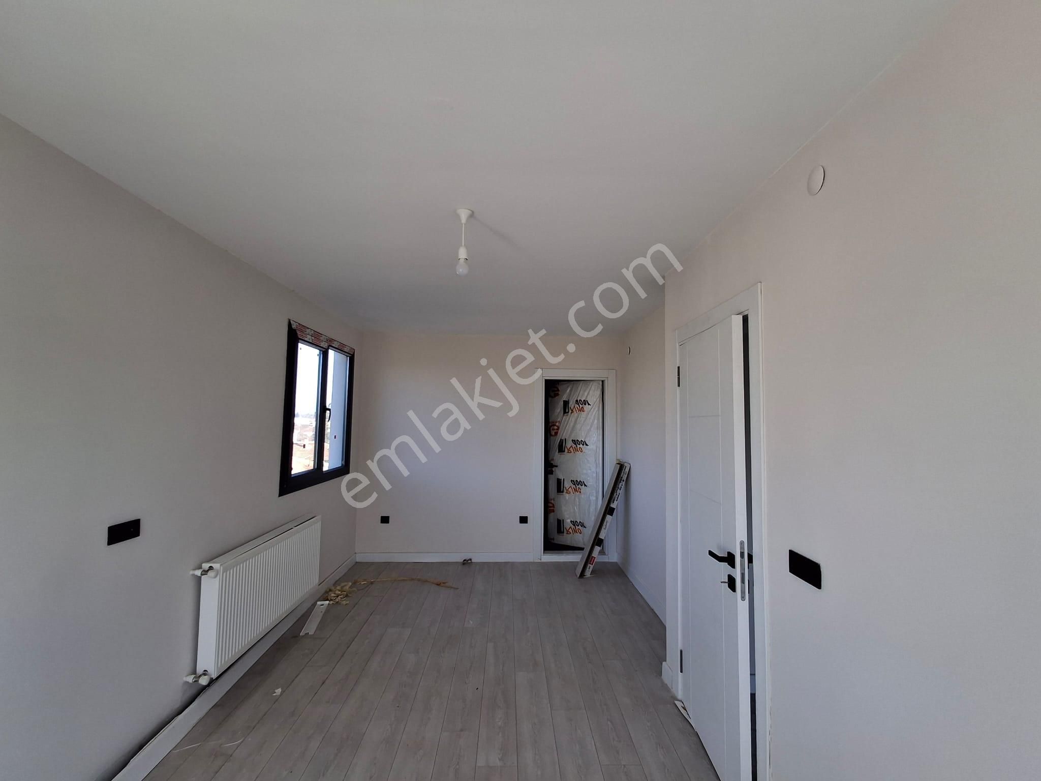 Bal Gayrimenkul -gölcüklerde Açık Mutfak Geniş Bahçeli 4+1 Villa - Görsel 8