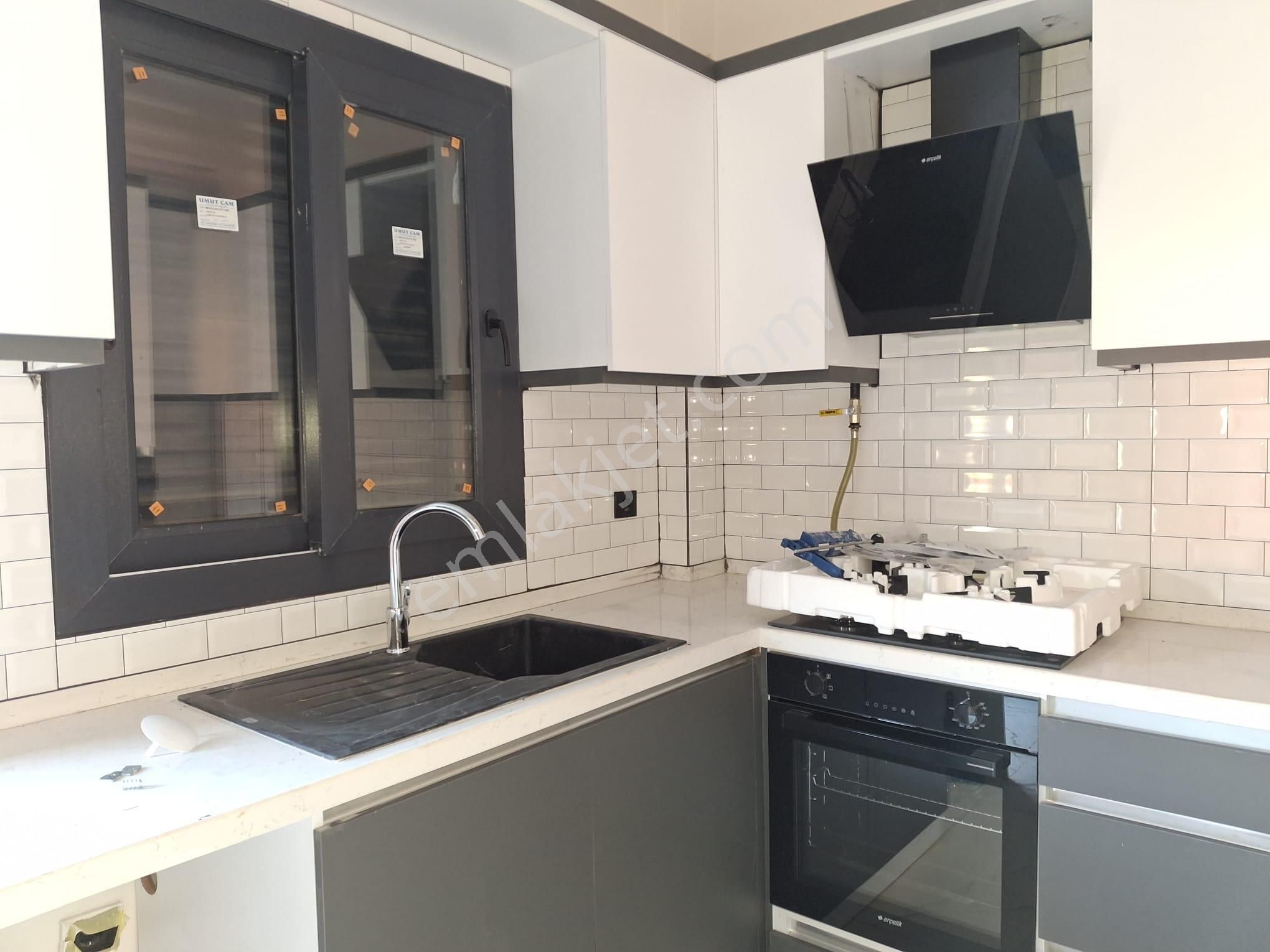 Bal Gayrimenkul -gölcüklerde Açık Mutfak Geniş Bahçeli 4+1 Villa - Görsel 24