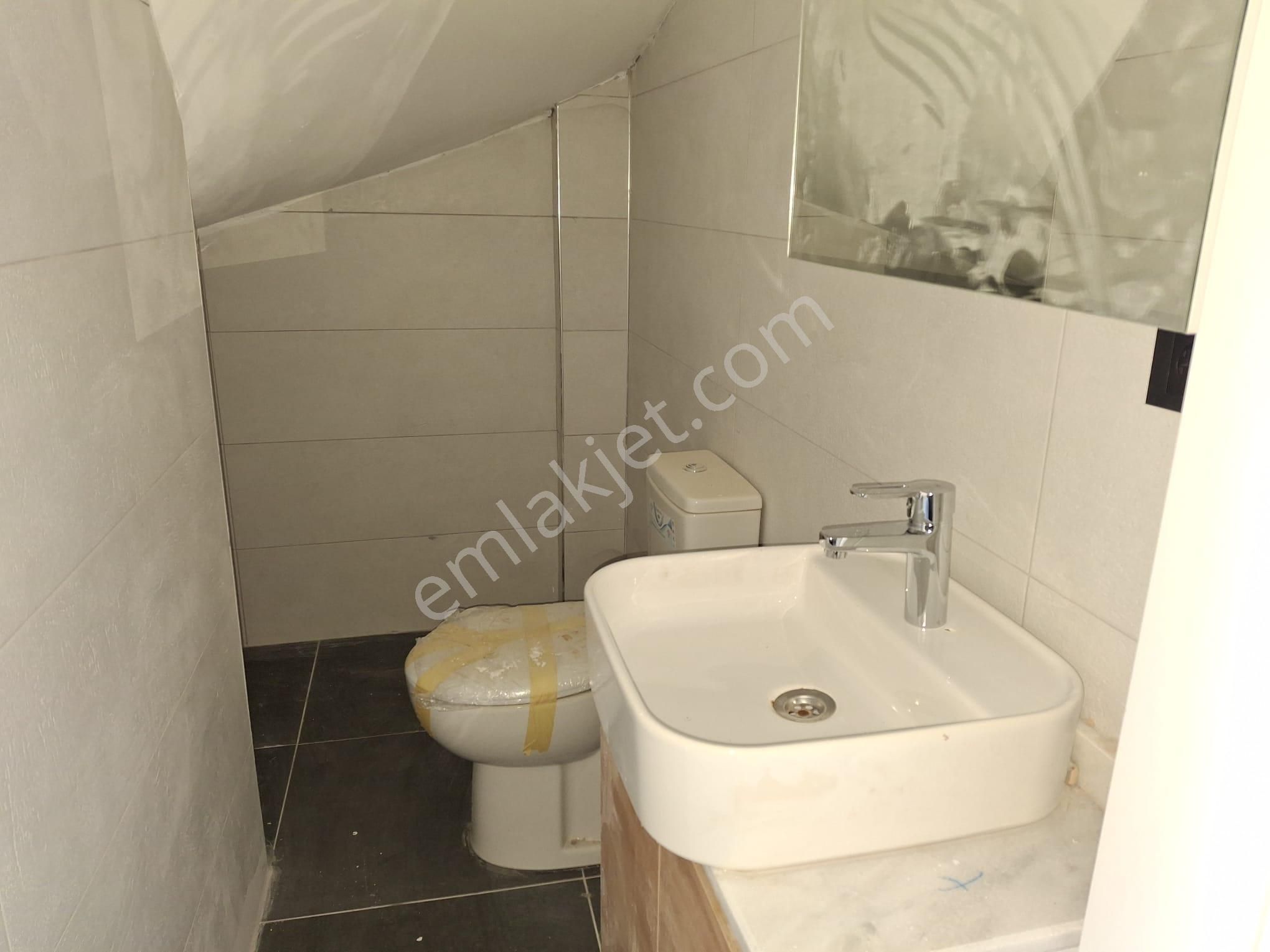 Bal Gayrimenkul -gölcüklerde Açık Mutfak Geniş Bahçeli 4+1 Villa - Görsel 28