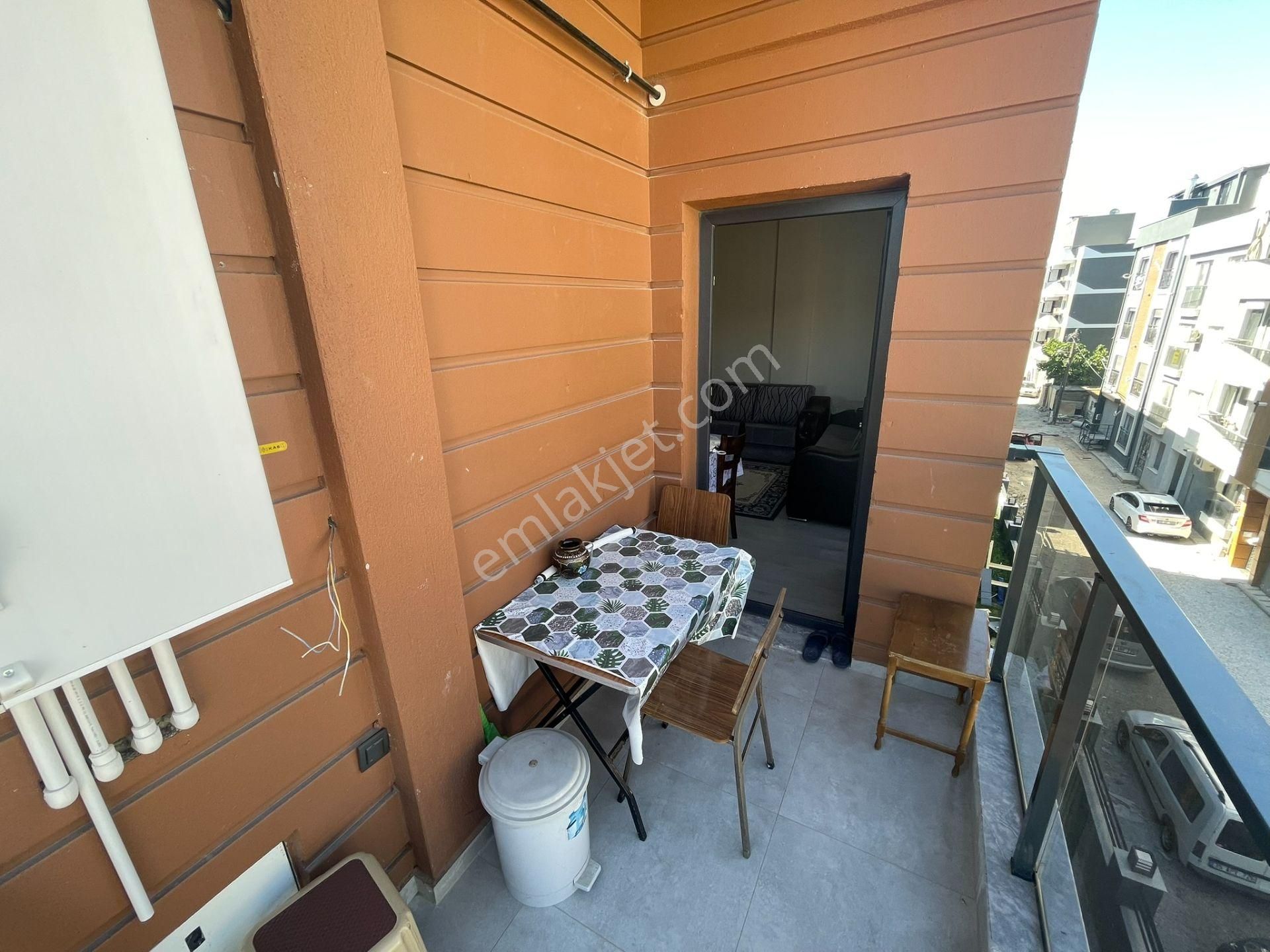 İzmir Menemen Seyrekte Eşyalı Ara Kat Çift Cepheli Sıfır Daire! - Görsel 11