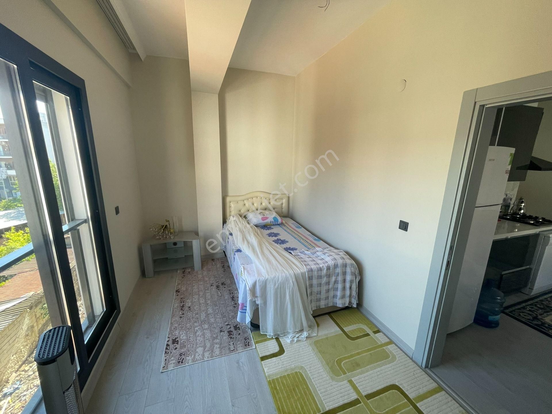 İzmir Menemen Seyrekte Eşyalı Ara Kat Çift Cepheli Sıfır Daire! - Görsel 6