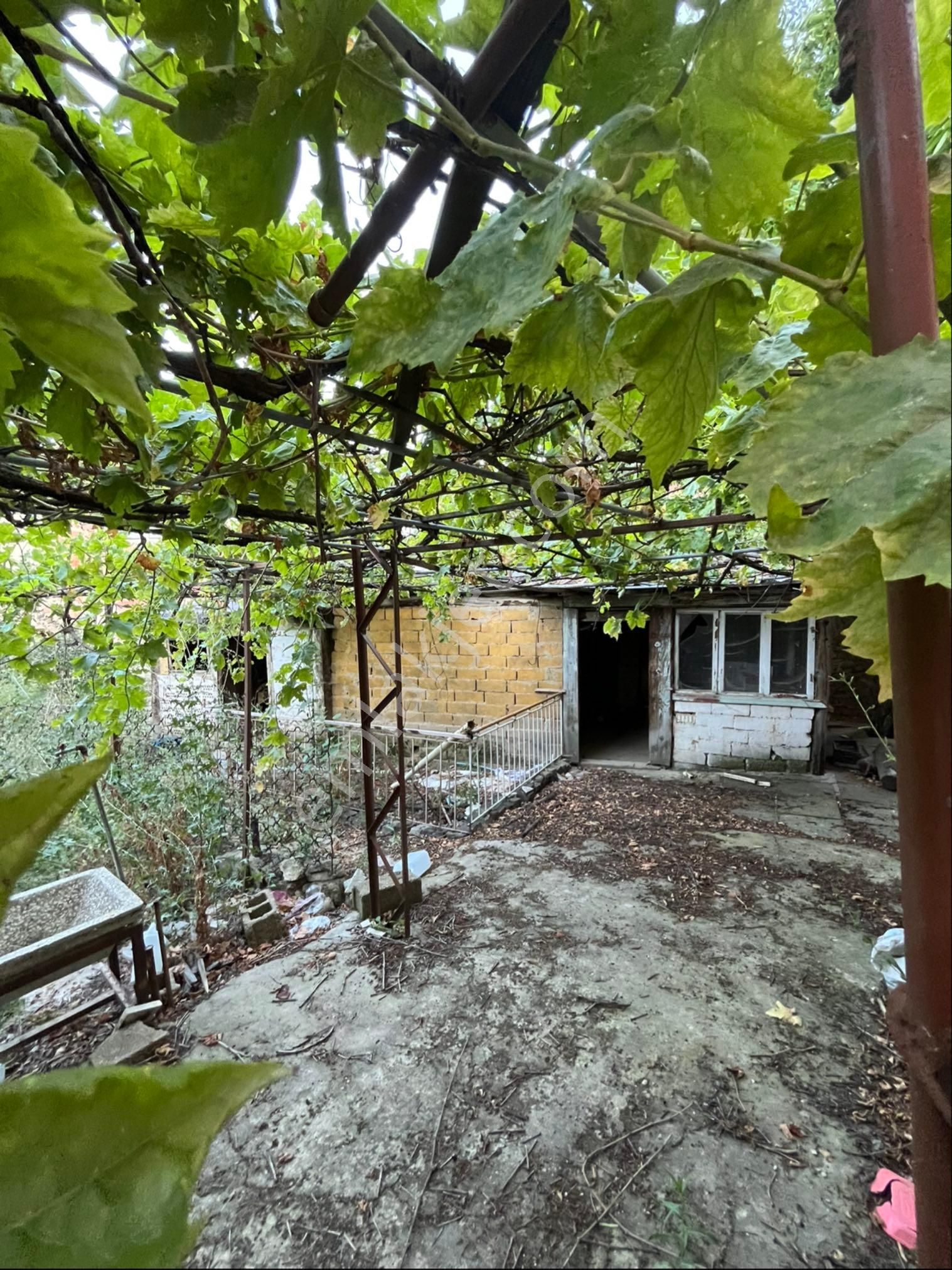 Uca’dan Ahicelal Mahallesin De Komple Satılık Bina ..!! - Görsel 16