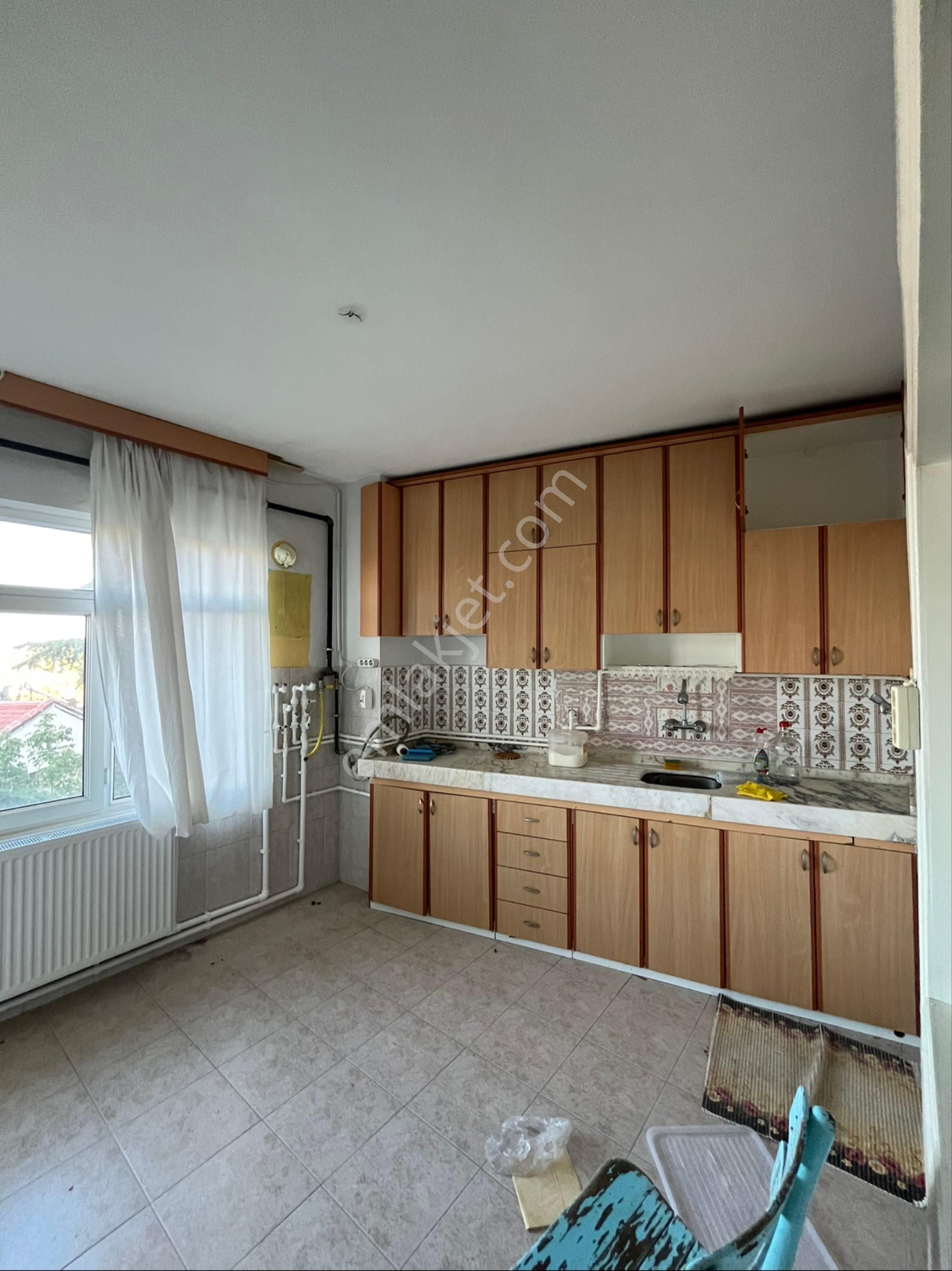 Uca’dan Ahicelal Mahallesin De Komple Satılık Bina ..!! - Görsel 4