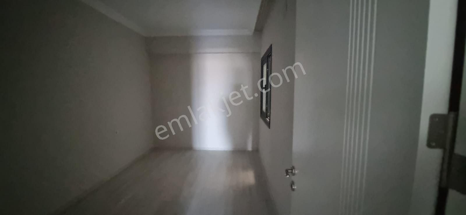 Tombul Emlaktan Yeşil Mahallede 2+1 Kiralık Daire - Görsel 3