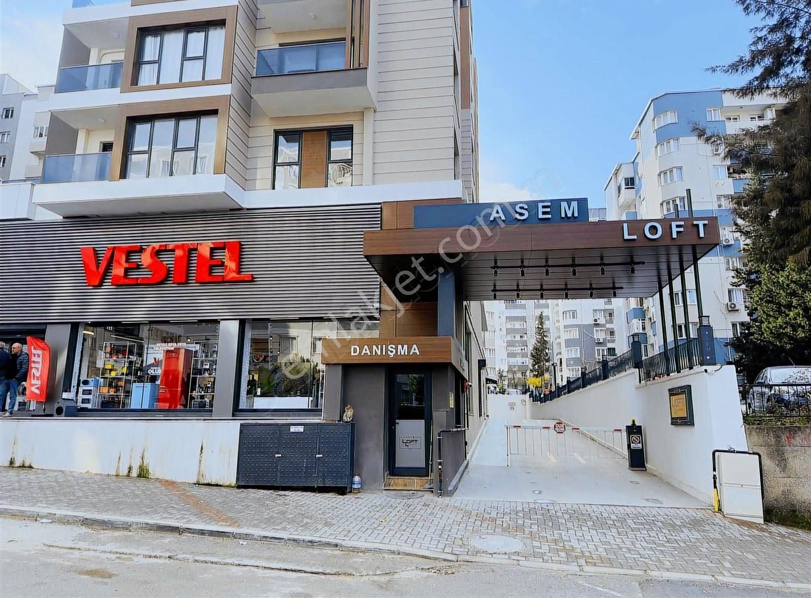 Real Center\\asem Loft'ta Arakat Balkonlu 7/24 Güvenlikli