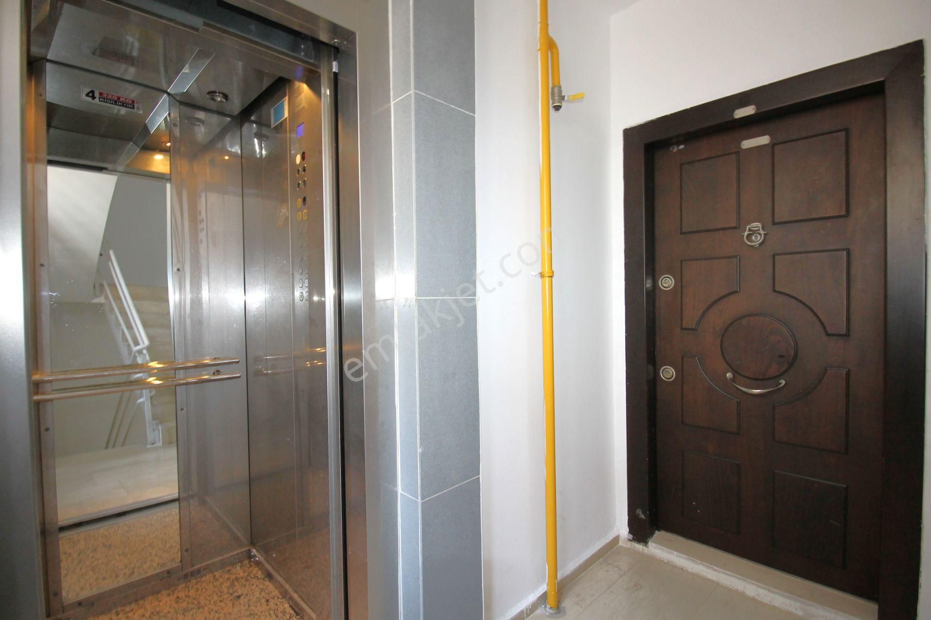 Retro’dan Viranşehir’de Her Kat Tek Daire Eşyasız Kiralık 3+1 - Görsel 32