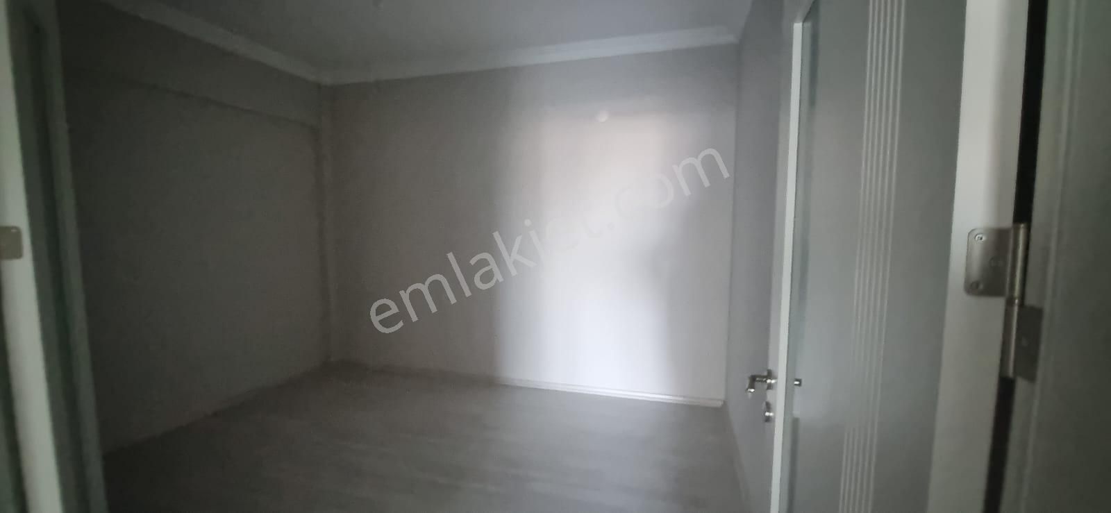 Tombul Emlaktan Yeşil Mahallede 3+1 Kiralık Daire - Görsel 6