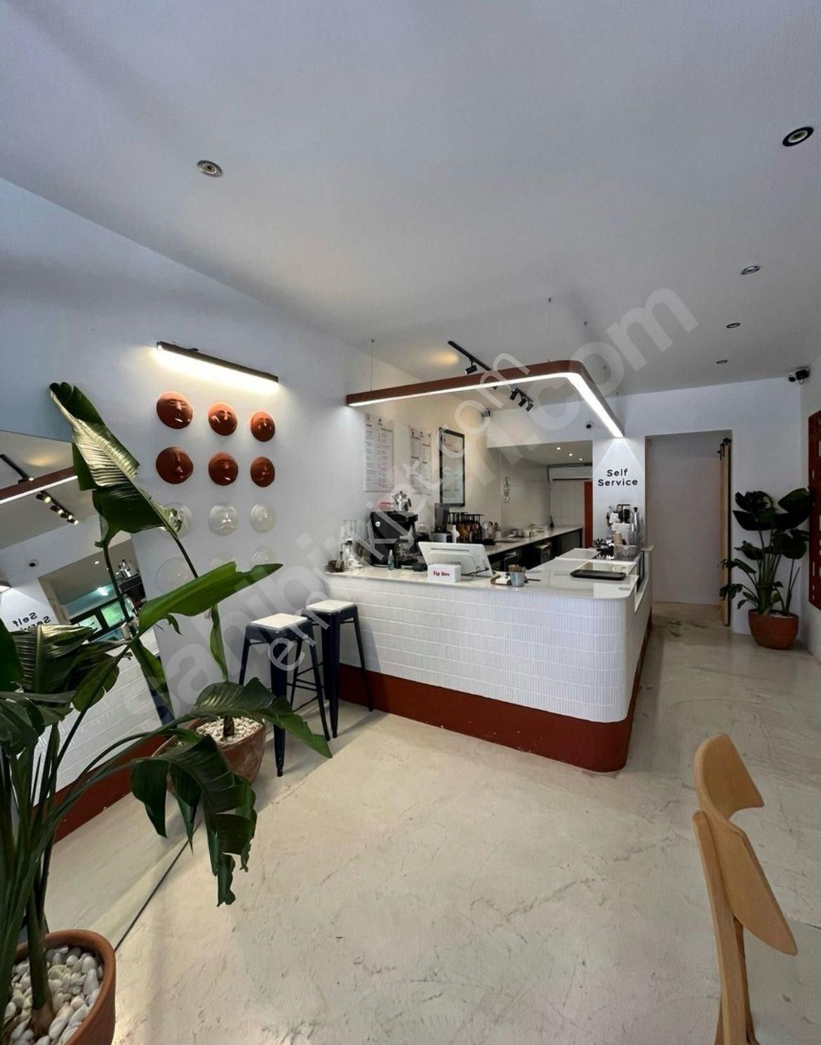 Marmaris Akyaka'da Satılık Cafe & Restorant 2 Adet 1+1 Daire