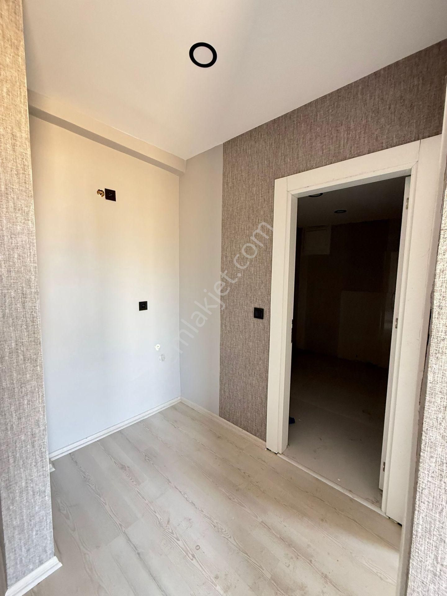 Barak Emlak'tan Vefa Evleri Üstü Sıfır Lüks 1+1 Satılık Dairemiz - Görsel 17