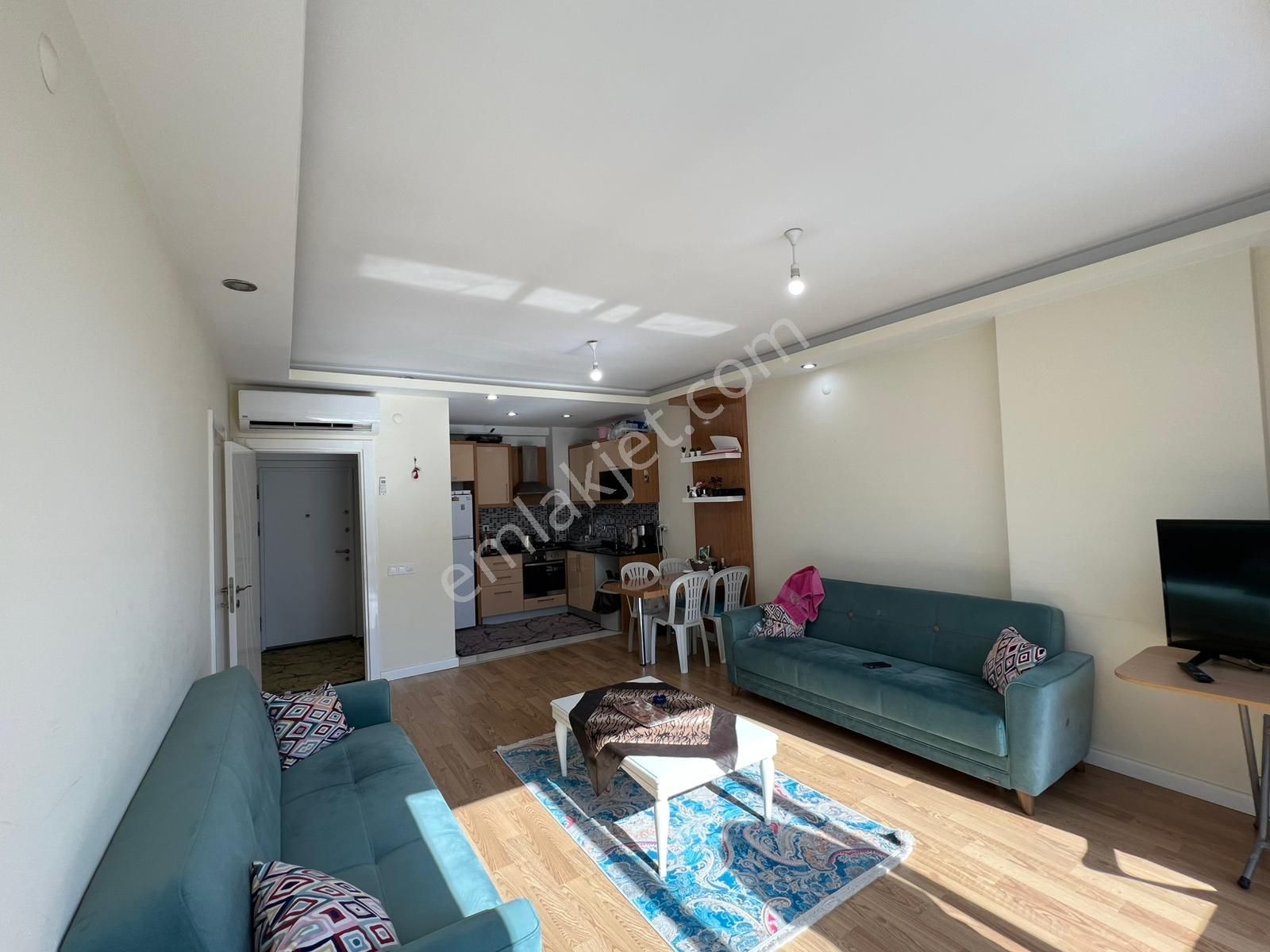 Hurma Mahallesi’nde Havuzlu Site İçerisinde Satılık 1+1 Daire - Görsel 2