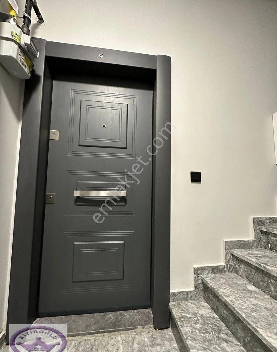 Minibüse Yakın Deprem Yönetmelikli Balkonlu Kombili Otoparklı Güney Cephe 2+1 - Görsel 32