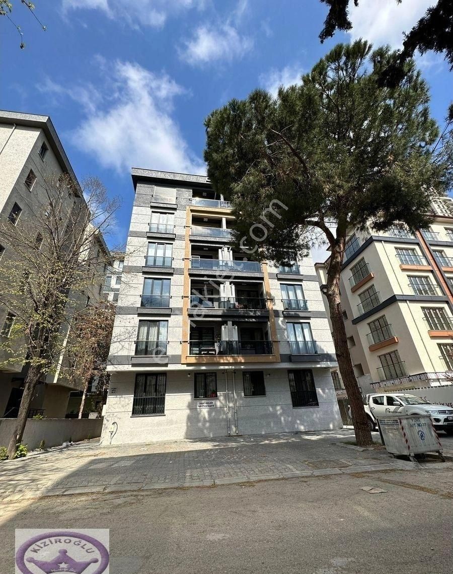 Minibüse Yakın Deprem Yönetmelikli Balkonlu Kombili Otoparklı Güney Cephe 2+1 - Görsel 7