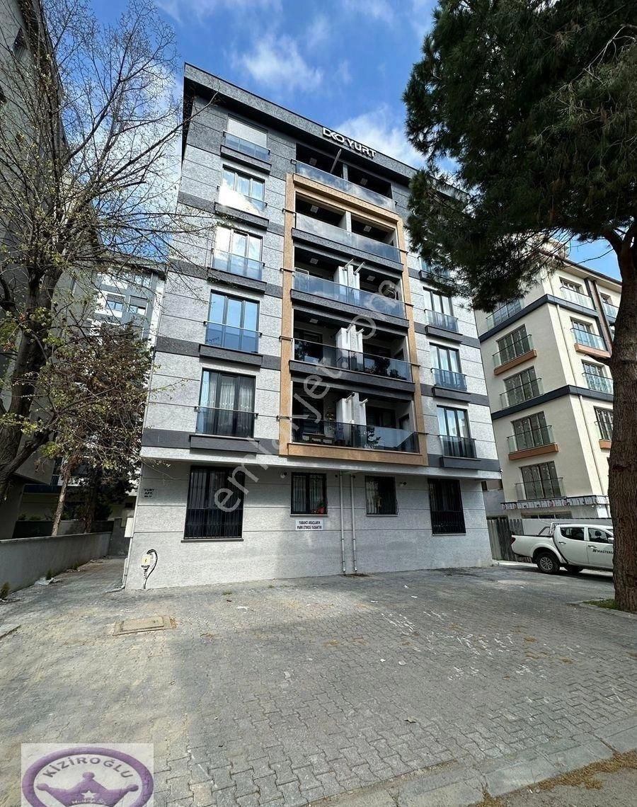 Minibüse Yakın Deprem Yönetmelikli Balkonlu Kombili Otoparklı Güney Cephe 2+1 - Görsel 14