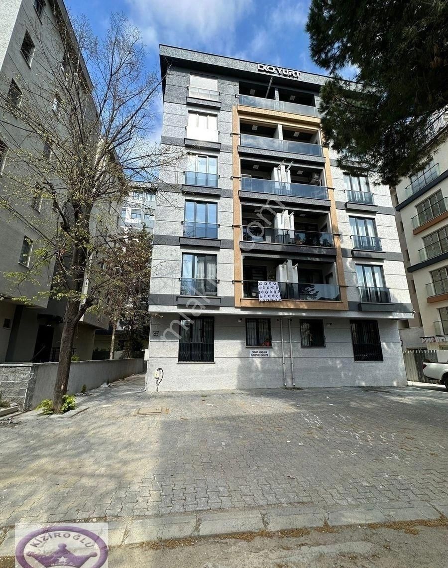 Minibüse Yakın Deprem Yönetmelikli Balkonlu Kombili Otoparklı Güney Cephe 2+1 - Görsel 26