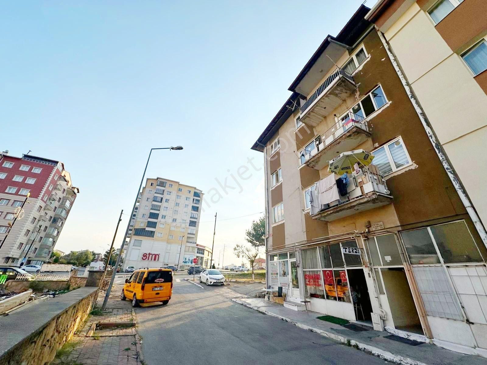 Karahan Emlak'tan  Kiralık Daire*kümbette*90 M²*2.kat*2+1