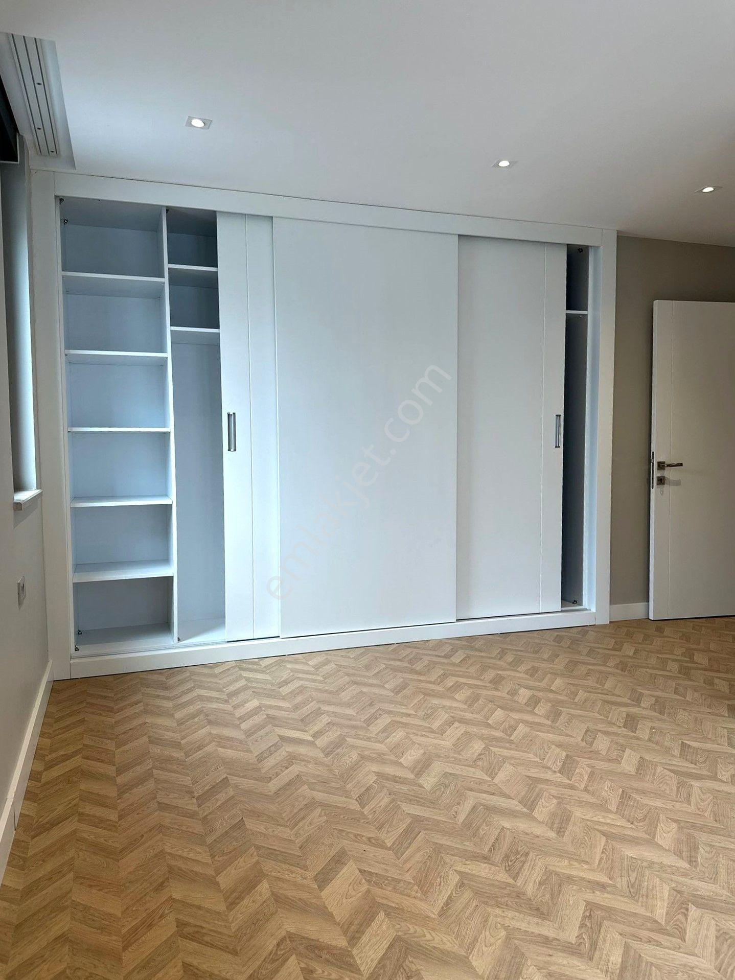 Deniz Mahallesinde Ebeveyn Banyolu, Kapalı Otoparklı, Geniş 2+1 Arakat Daire - Görsel 9