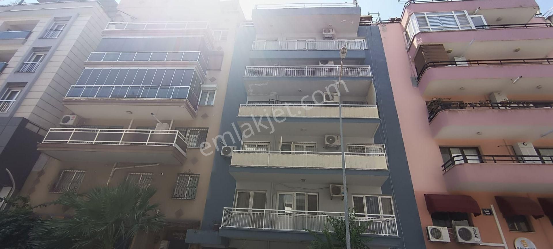 Karşıyaka Yalı’da 4+1 Konforlu Ve Ferah Yaşam - Görsel 2