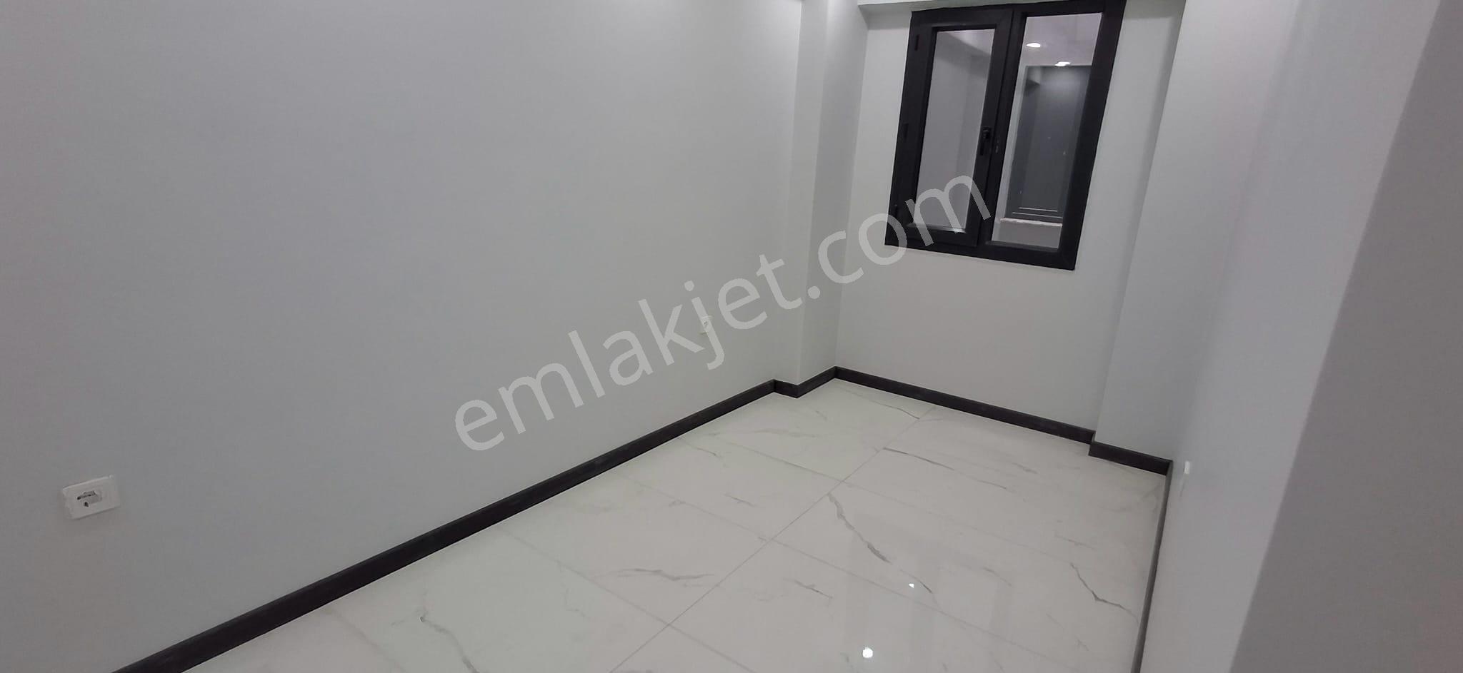 Bal Gayrimenkul-kemalpaşada Cadde Üzeri Muteşem Konum 2+1 Daire - Görsel 17