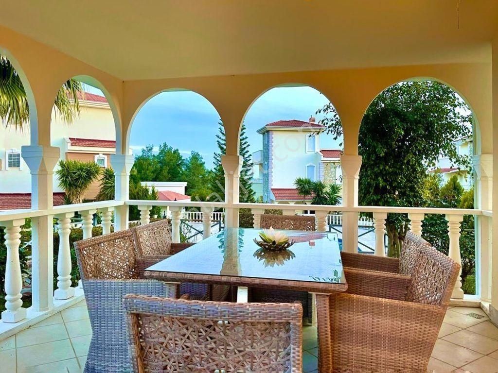 İncekum’da Doğa İle İç İçe, Site İçinde Manzaralı 3+1 Eşyalı Villa - Görsel 6