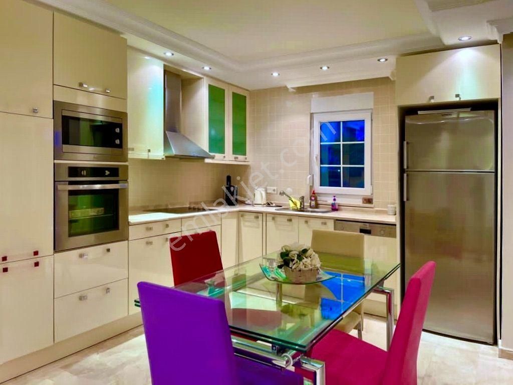 İncekum’da Doğa İle İç İçe, Site İçinde Manzaralı 3+1 Eşyalı Villa - Görsel 15