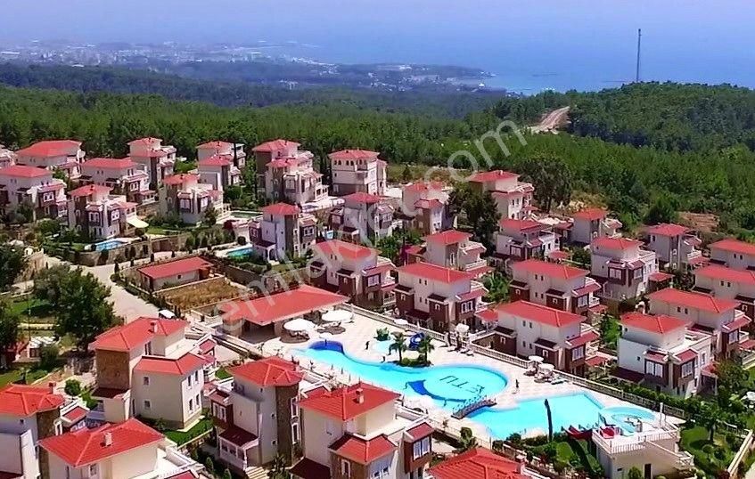 İncekum’da Doğa İle İç İçe, Site İçinde Manzaralı 3+1 Eşyalı Villa - Görsel 35