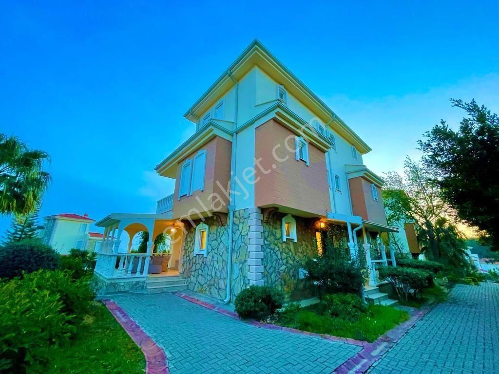 İncekum’da Doğa İle İç İçe, Site İçinde Manzaralı 3+1 Eşyalı Villa - Görsel 2