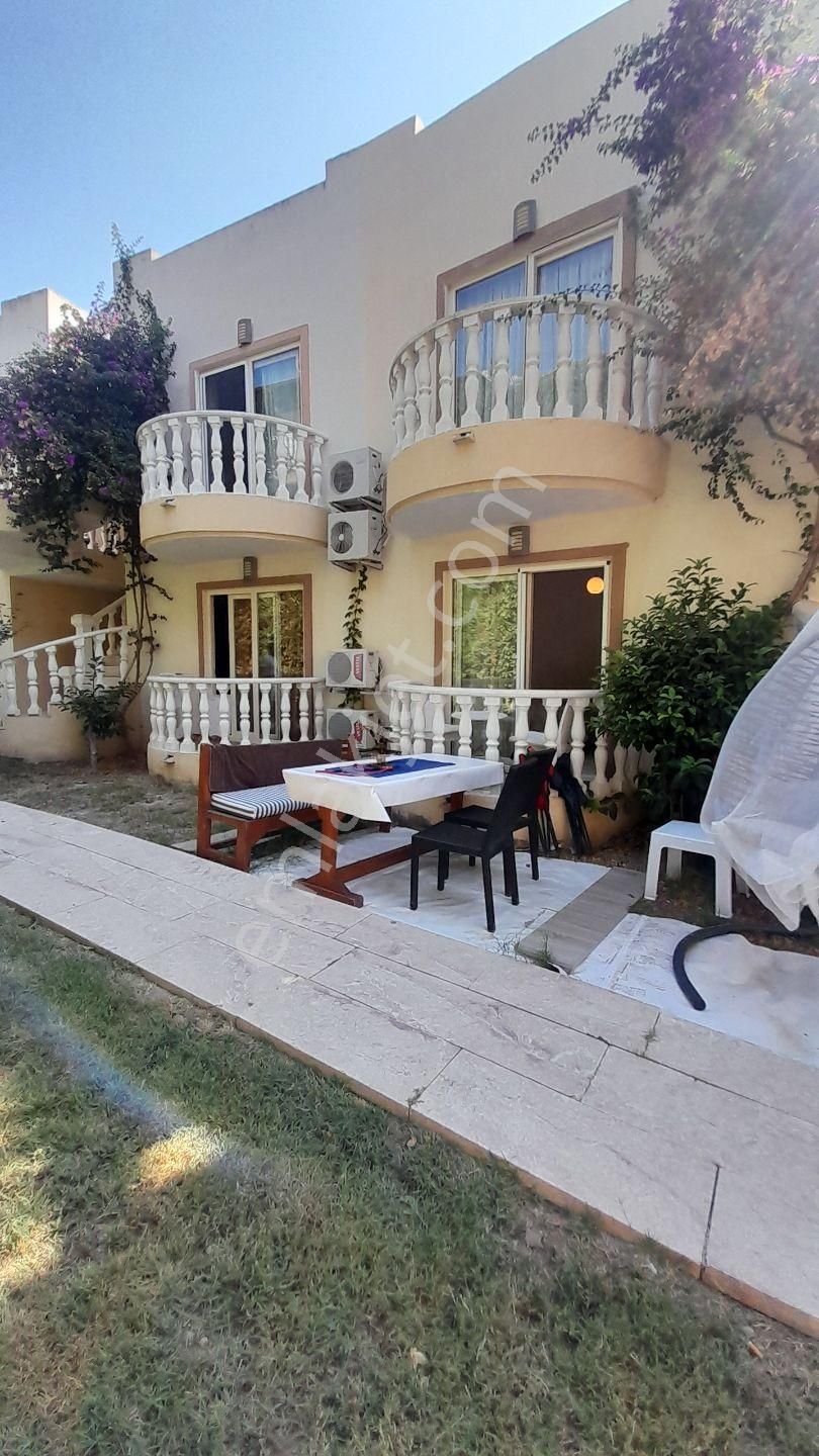 Adabükü Turkuaz Sitesinde 2+1 Bahçeli Daire