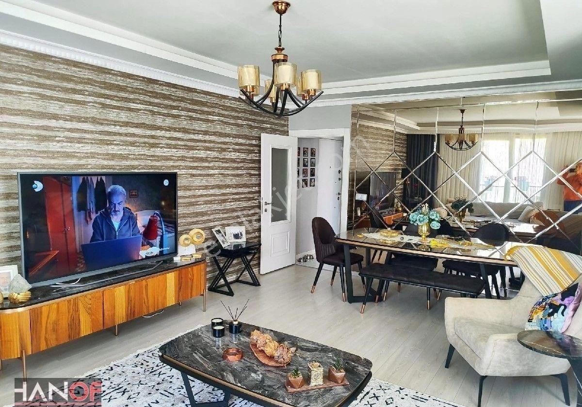 Beylikdüzü Kavaklı Marmara Mahallesi'nde 3+1 Ebeveyn Banyolu 1 Kat Süper Konum