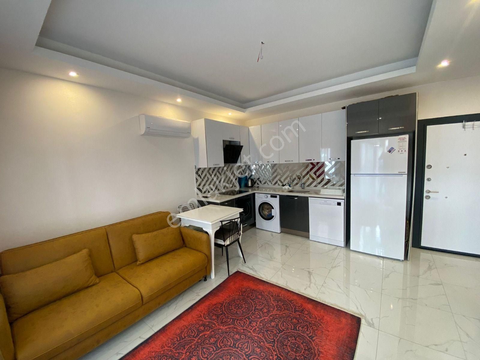 Alanya Saray Mahallesi'nde İkamete Uygun 1+1 Full Eşyalı Satılık Geniş Daire - Görsel 3