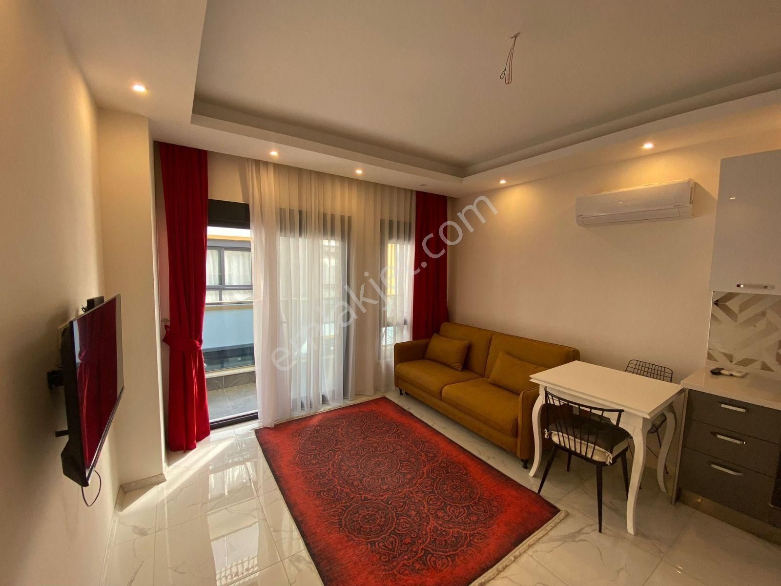 Alanya Saray Mahallesi'nde İkamete Uygun 1+1 Full Eşyalı Satılık Geniş Daire - Görsel 2